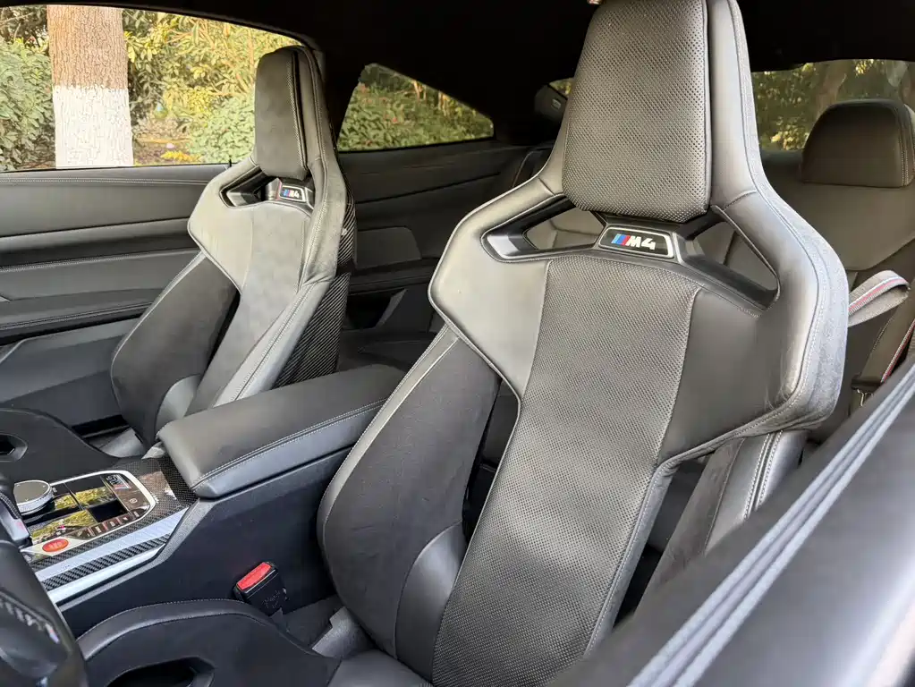 BMW M4 2022 — фото 11