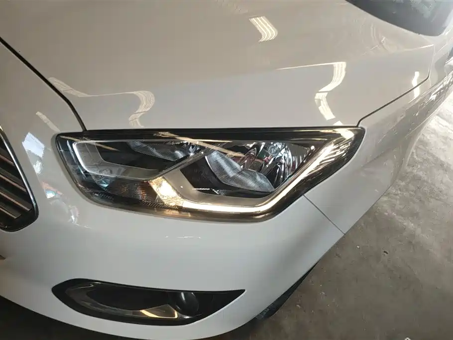 Ford Escort 2017