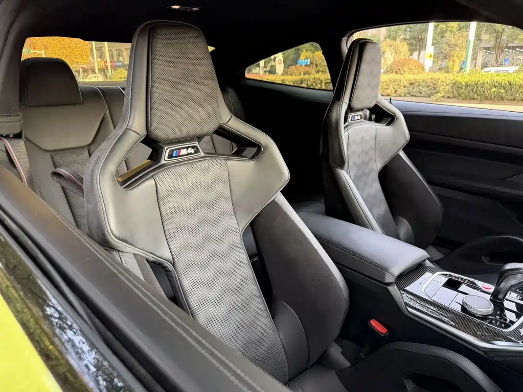 BMW M4 2022 — фото 12