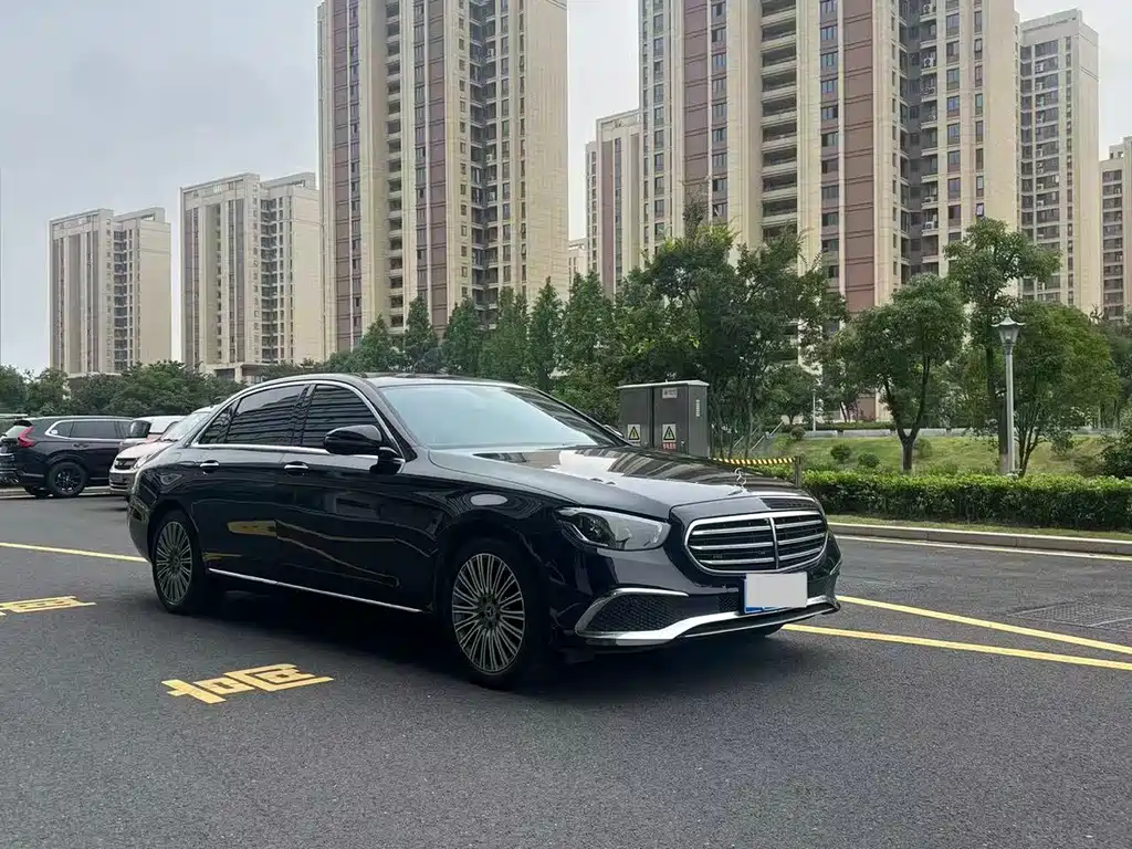 Mercedes-Benz E-Class 2021