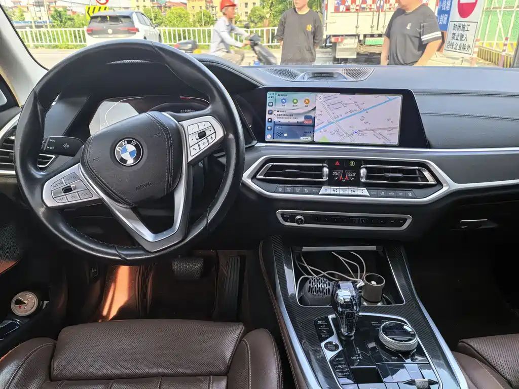 BMW X7 2022 — фото 9