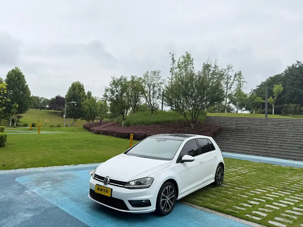 Volkswagen Golf 2016
