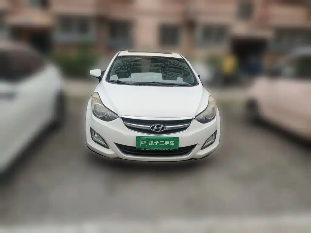 Hyundai Elantra 2015