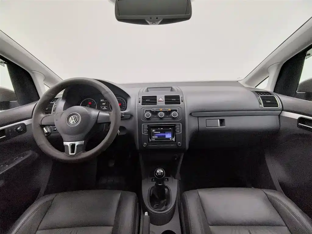Volkswagen Touran 2015