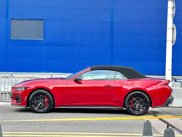 Ford Mustang 2024