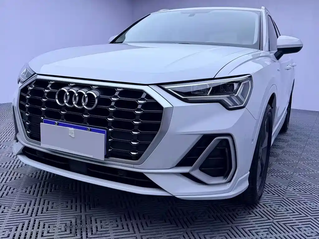Audi Q3 2022