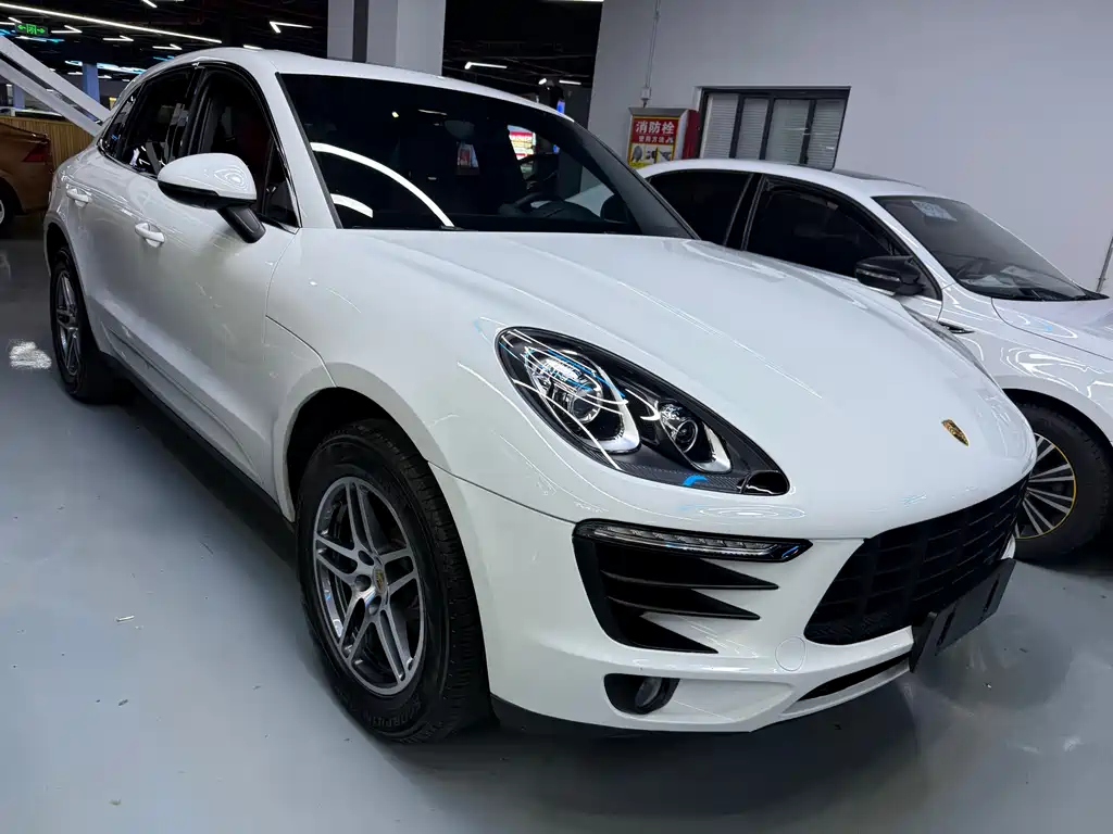 Porsche Macan 2015