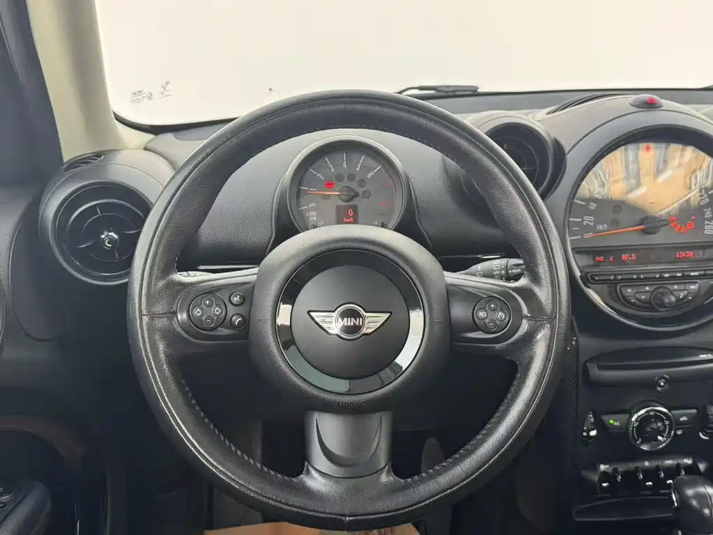 MINI Countryman 2016