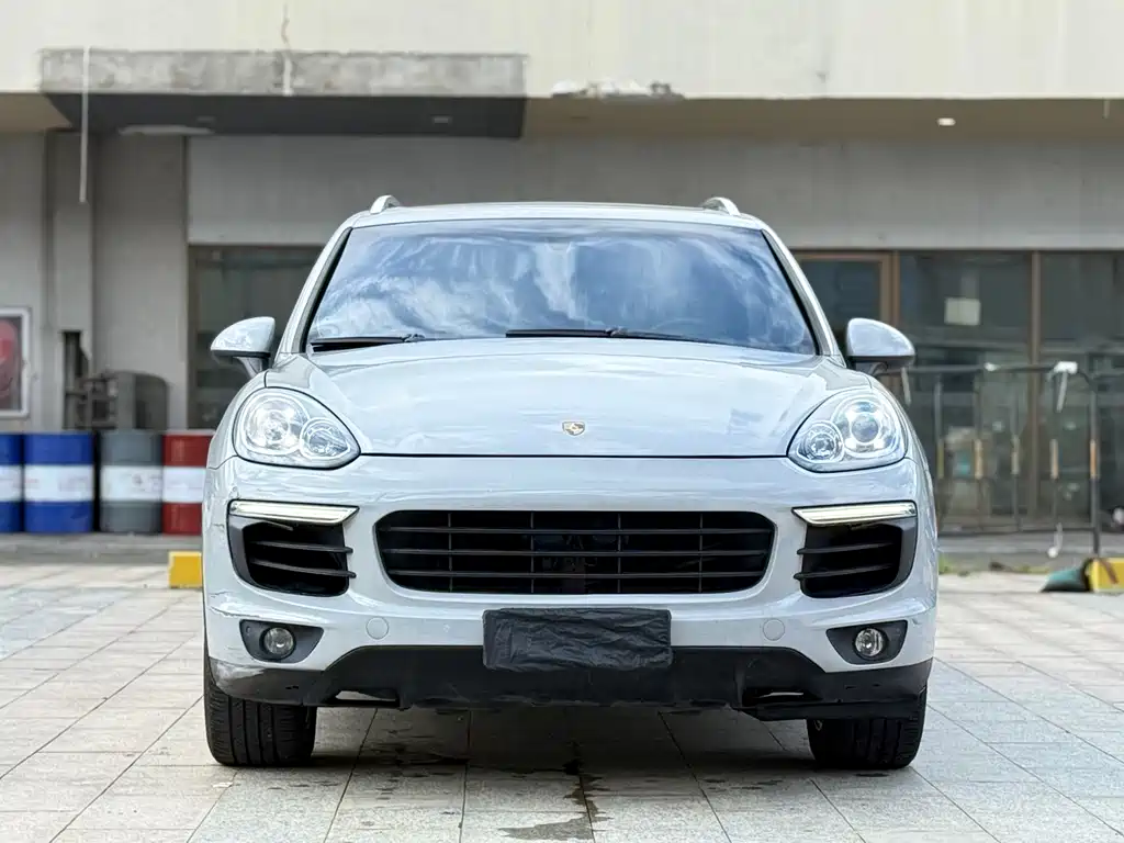 Porsche Cayenne 2014 — фото 1
