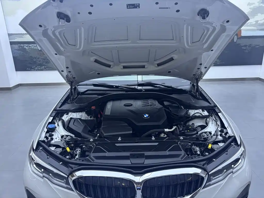 BMW 3 Series 2022
