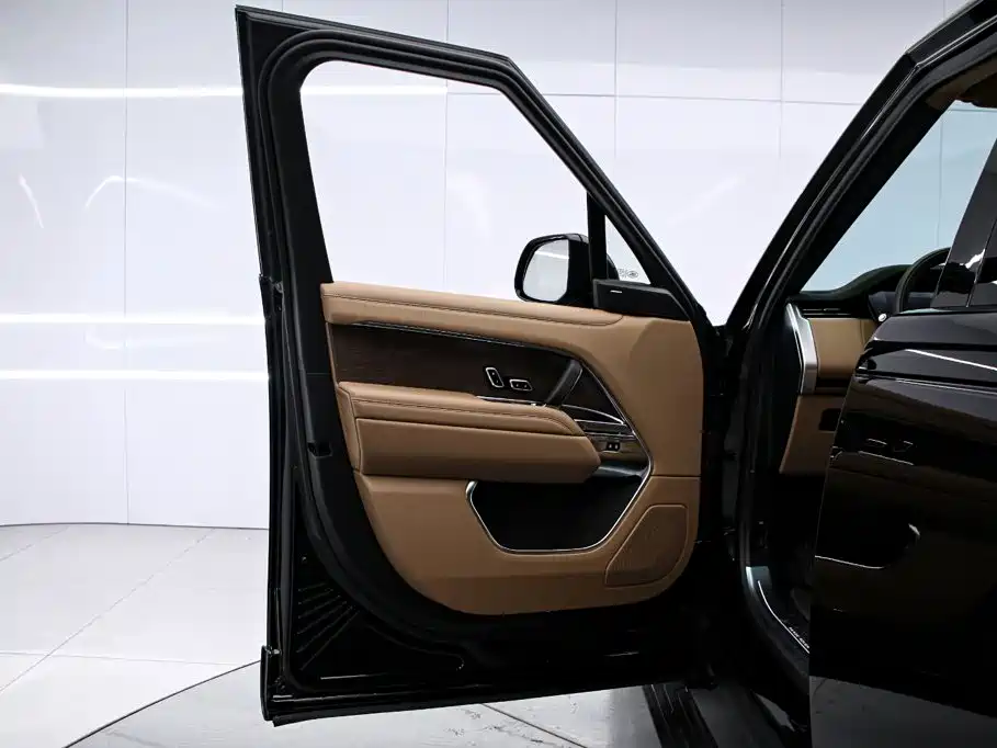 Land Rover Range Rover 2026 — фото 11