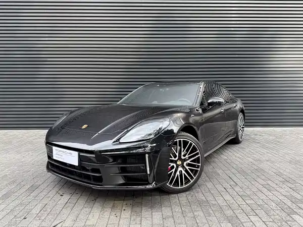 Porsche Panamera 2025