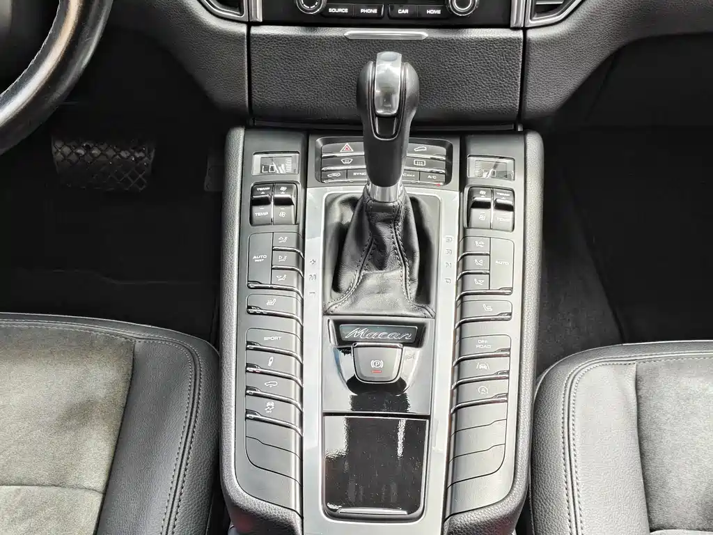 Porsche Macan 2018 — фото 12