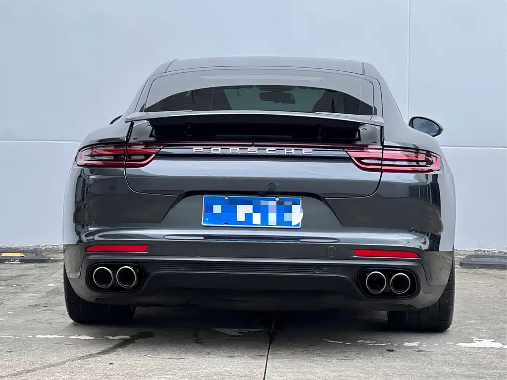 Porsche Panamera 2018 — фото 13