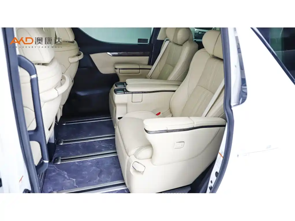Toyota Vellfire 2020