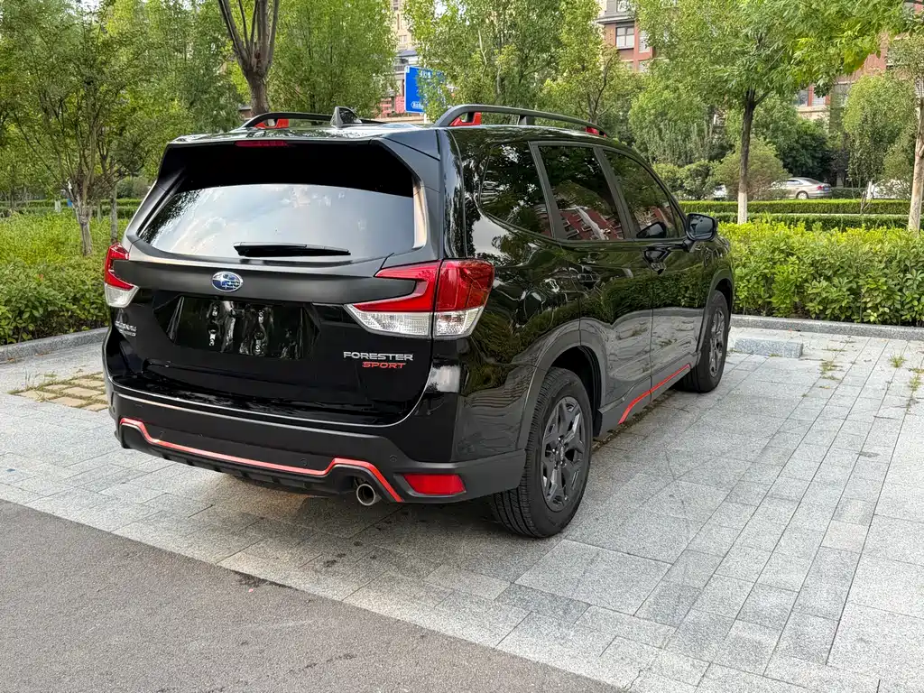 Subaru Forester 2022 — фото 25
