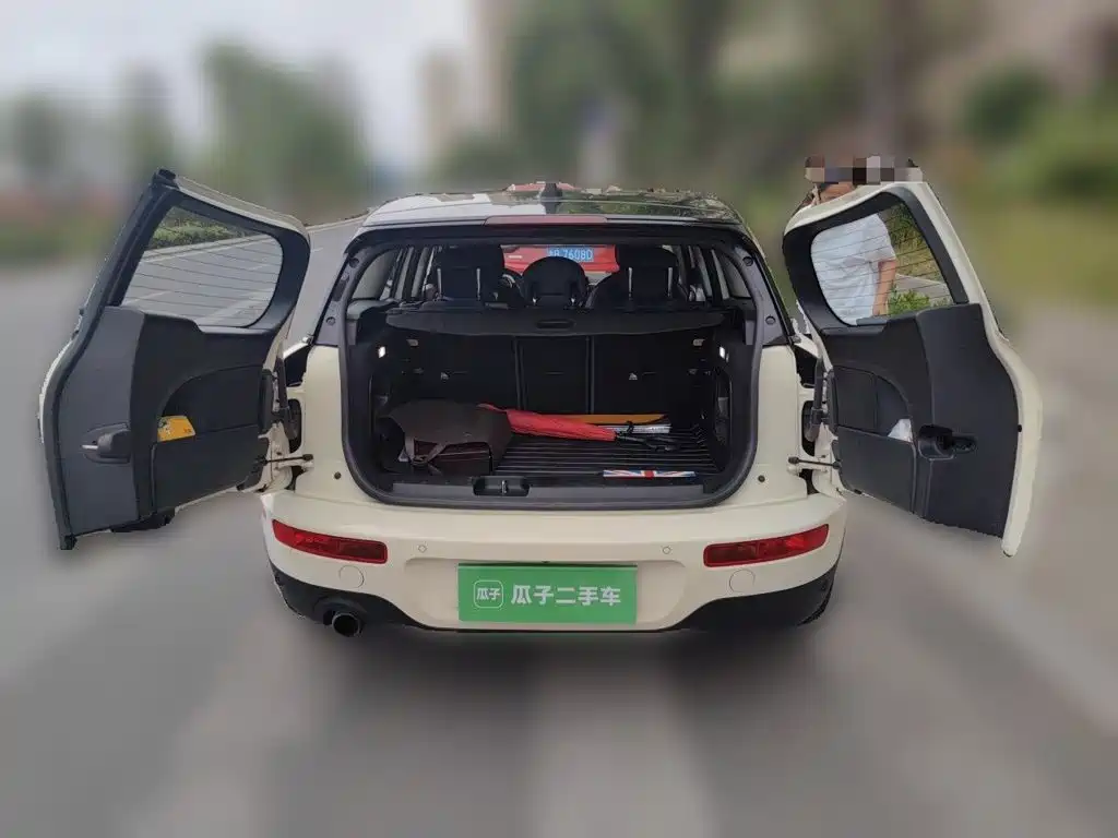 MINI Clubman 2017 — фото 10