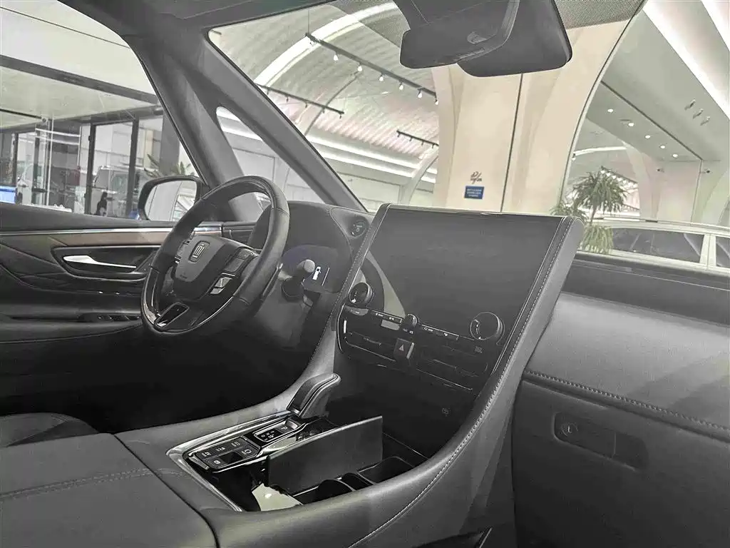 Toyota Vellfire 2024 — фото 25