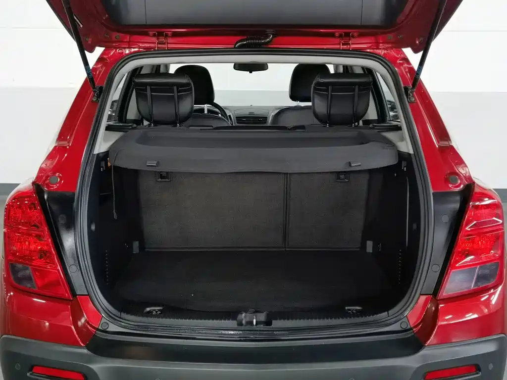 Chevrolet Trax 2016 — фото 16