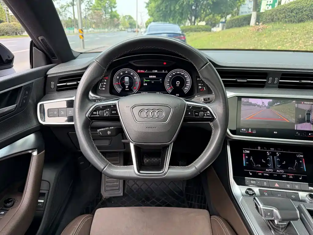 Audi A7L 2023 — фото 14