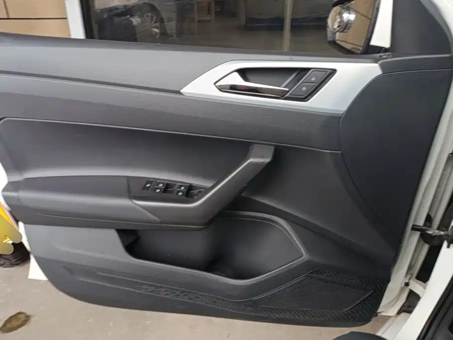Volkswagen Polo 2021