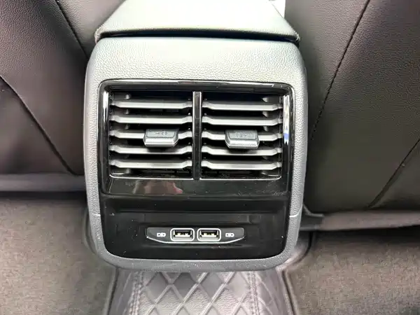 Volkswagen Sagitar 2022