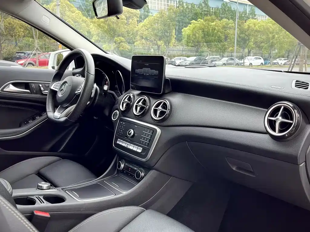 Mercedes-Benz GLA 2019 — фото 8