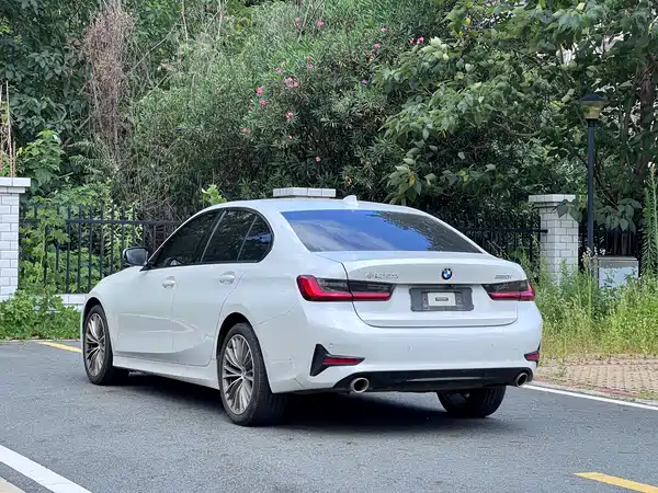 BMW 3 Series 2021