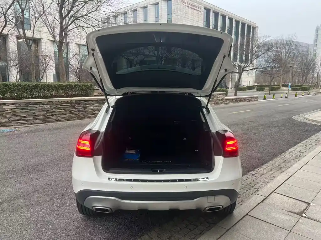 Mercedes-Benz GLA 2019 — фото 16