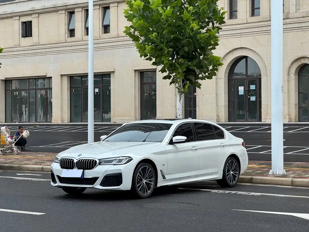 BMW 5 Series 2023