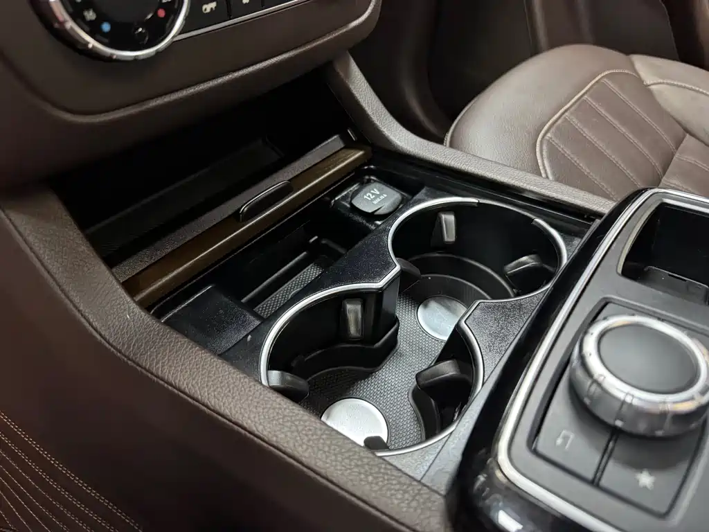 Mercedes-Benz GLE 2018 — фото 34