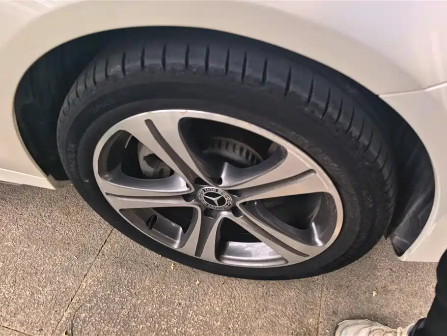 Mercedes-Benz E-Class 2019