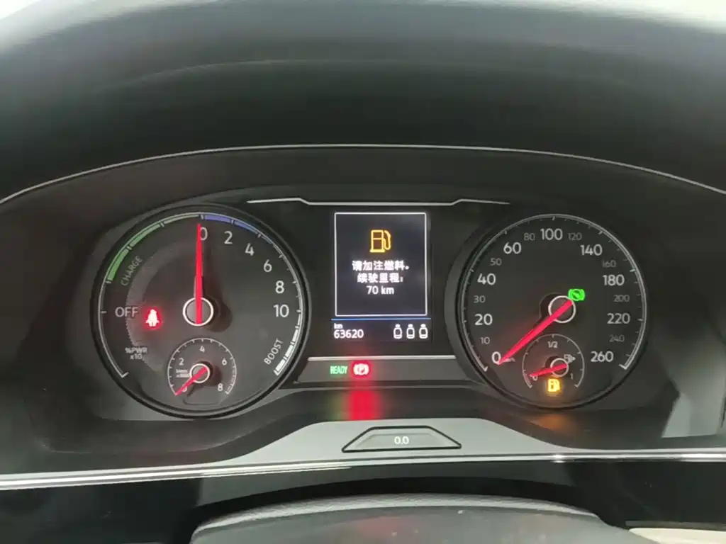 Volkswagen Passat Plug-In Hybrid 2019 — фото 12