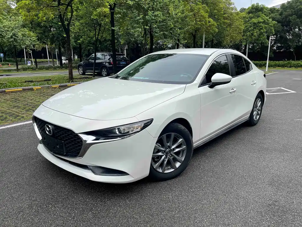 Mazda 3 Axela 2023