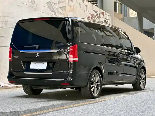 Mercedes-Benz V-Class 2020