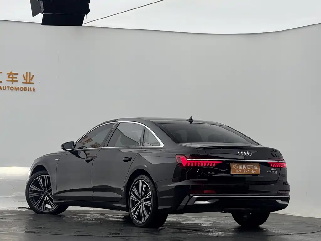 Audi A6L 2024 — фото 14
