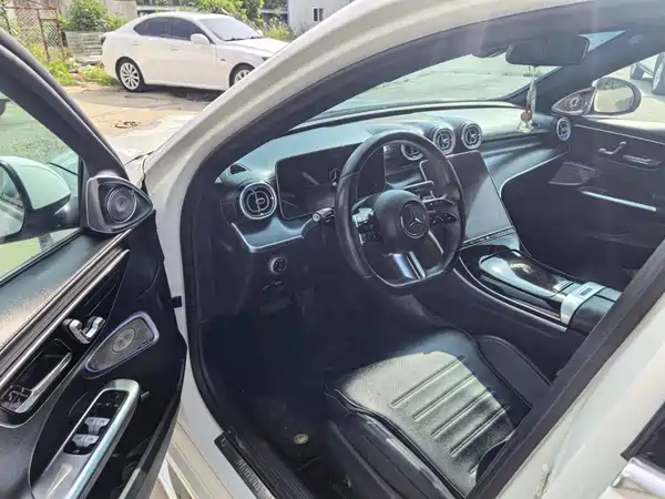 Mercedes-Benz C-Class 2022