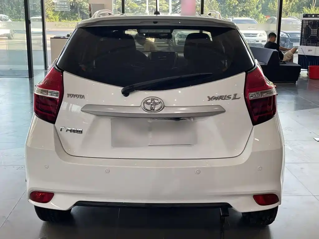 Toyota Yaris L 2020