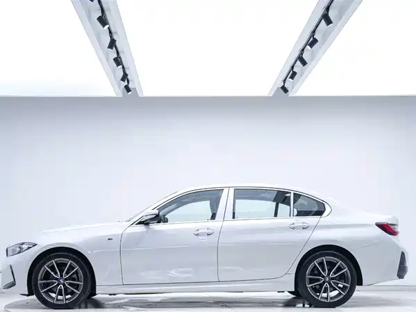 BMW 3 Series 2023