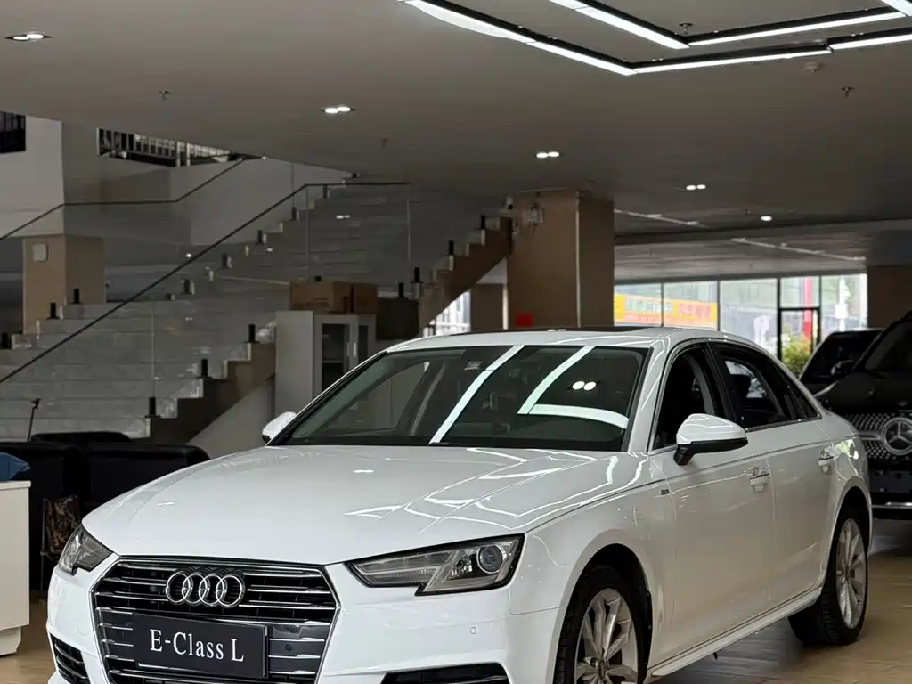 Audi A4L 2018