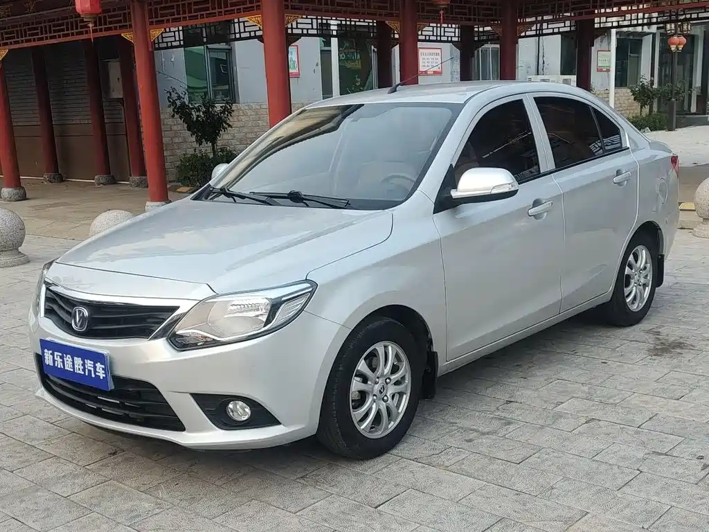 Changan Yuexiang V3 2016 — фото 1
