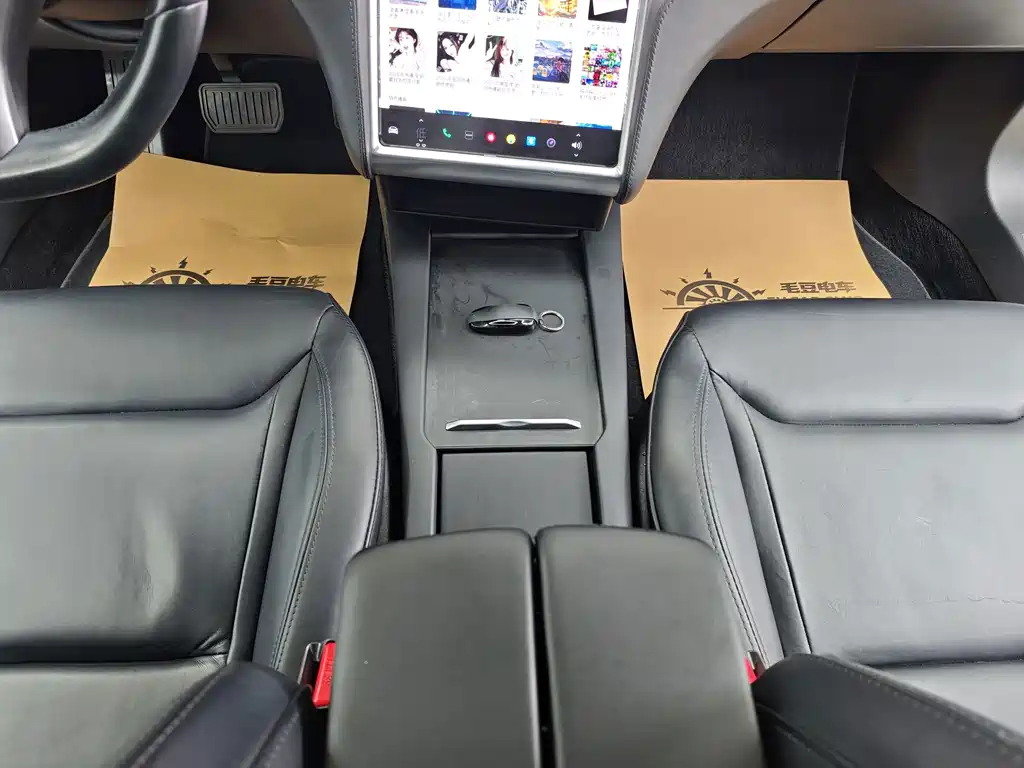Tesla Model S 2017 — фото 16