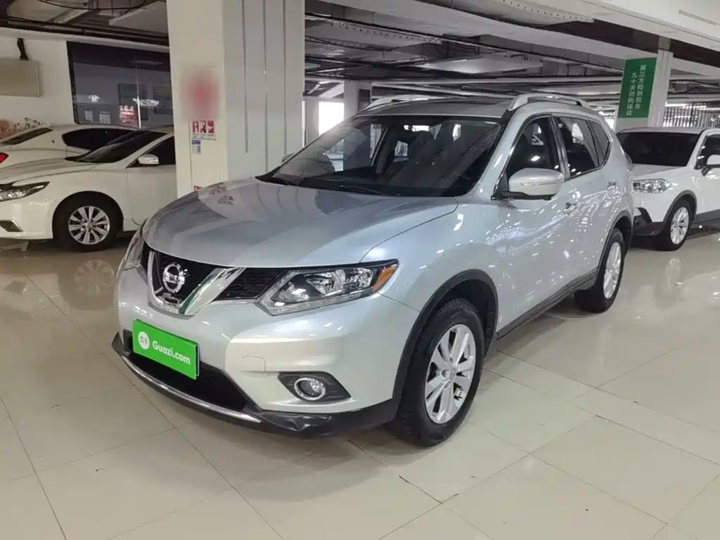 Nissan X-Trail 2015 — фото 1