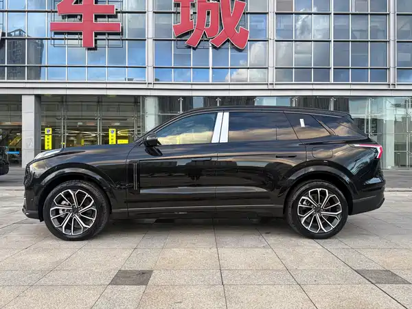 Lynk & Co 09 EM-P 2026
