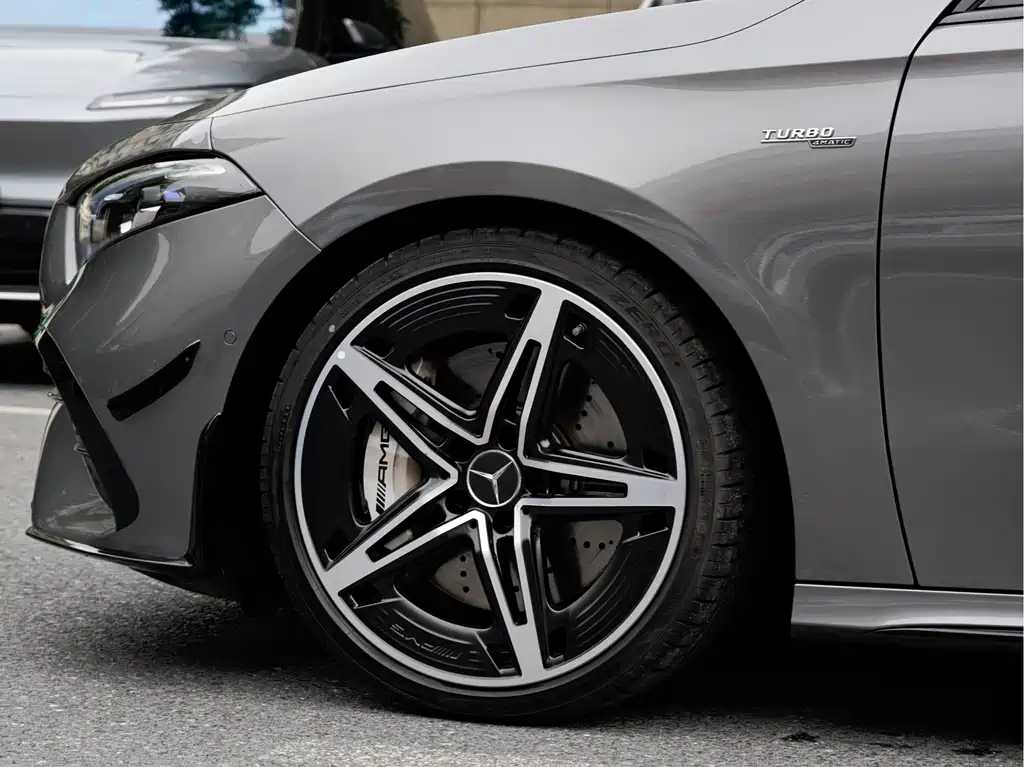 Mercedes-Benz A-Class AMG 2025 — фото 8