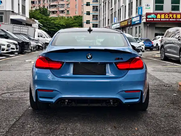 BMW M4 2017