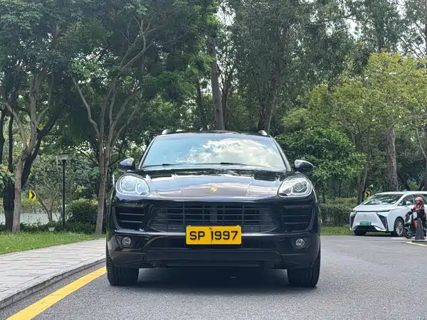 Porsche Macan 2015