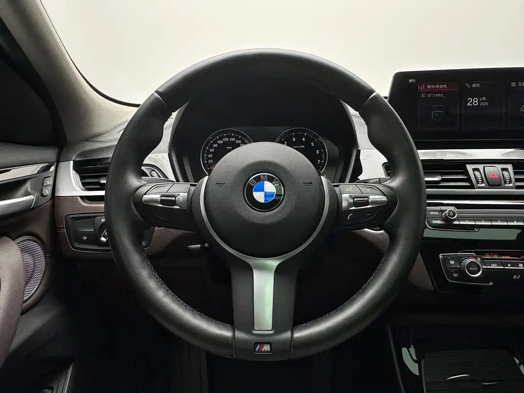 BMW X2 2022 — фото 19