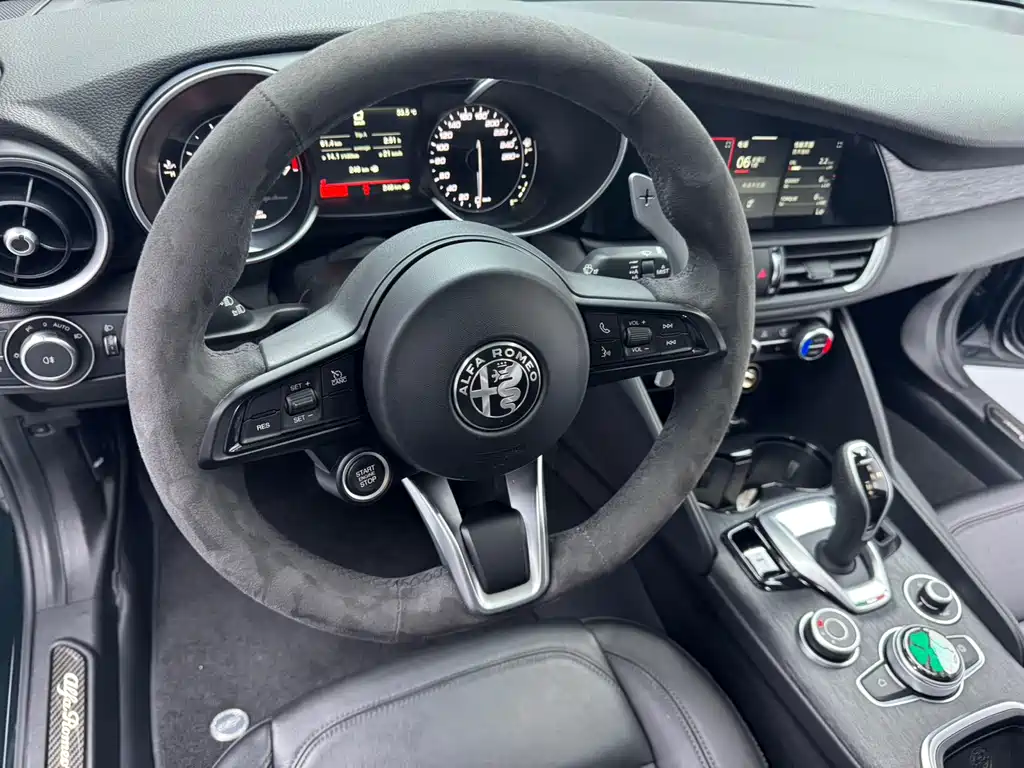 Alfa Romeo Giulia Juliet 2021 — фото 3
