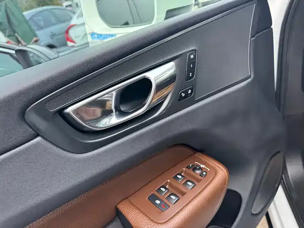 Volvo XC60 2019